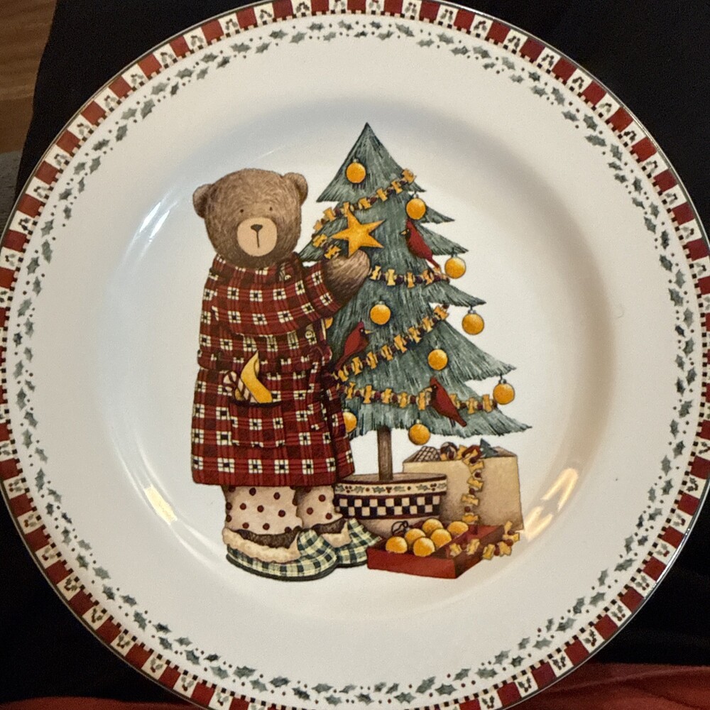 Vintage 1998 Debbie Mumm Christmas Bears Sakura Plate Bear Robe 8.25”